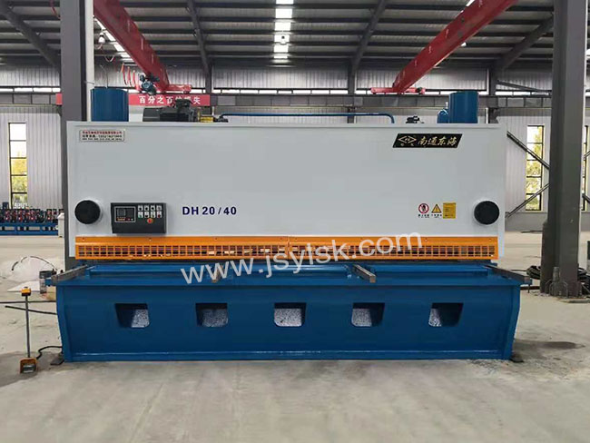 QC11Y-20*4000液壓剪板機(jī) QC11Y-20*4000液壓剪板機(jī)